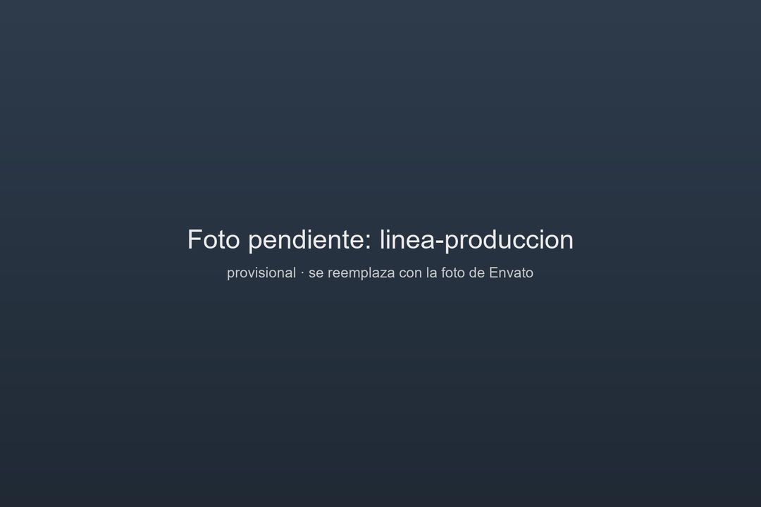 Línea de producción dentro de una planta industrial